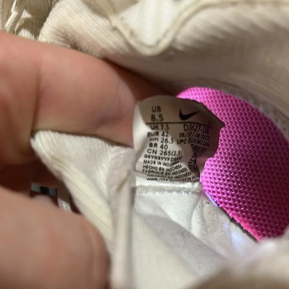 Nike Air Futsal shoes! Only used a couple times and in great condition! - Picture 4 of 4